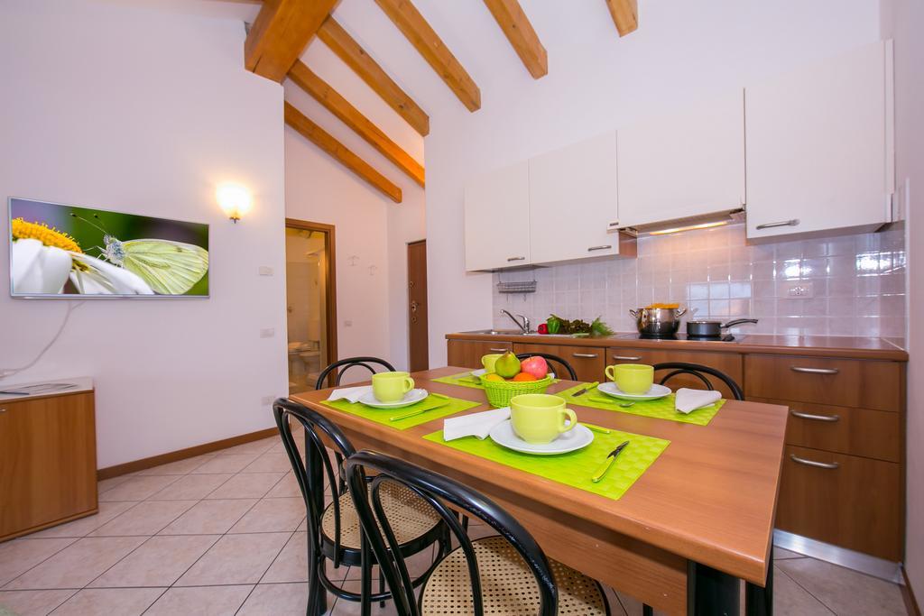Residence Riva Del Lario กราเวโดนา ภายนอก รูปภาพ