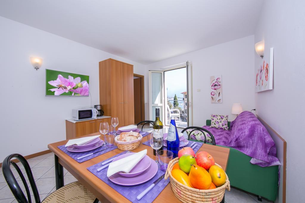 Residence Riva Del Lario กราเวโดนา ภายนอก รูปภาพ
