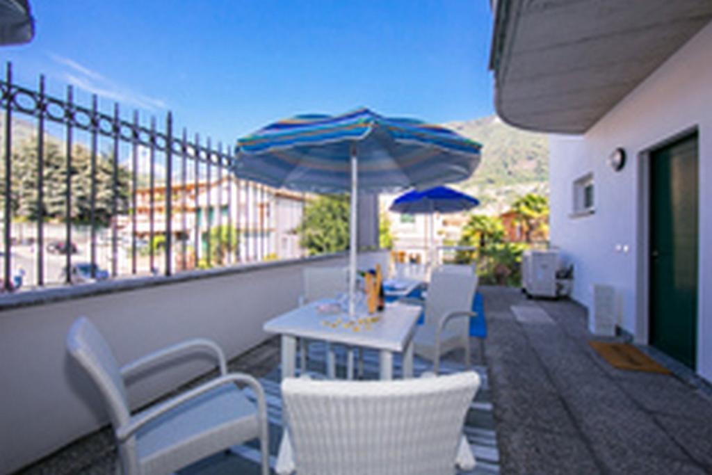 Residence Riva Del Lario กราเวโดนา ภายนอก รูปภาพ